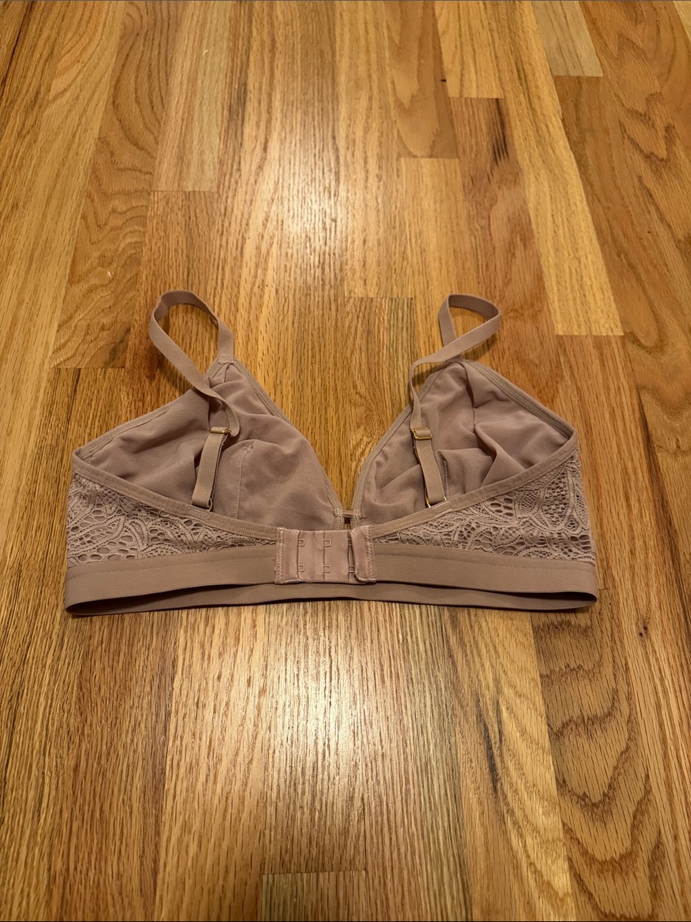 Lively Lace Busty Bralette in Taupe - Picture 2 of 8